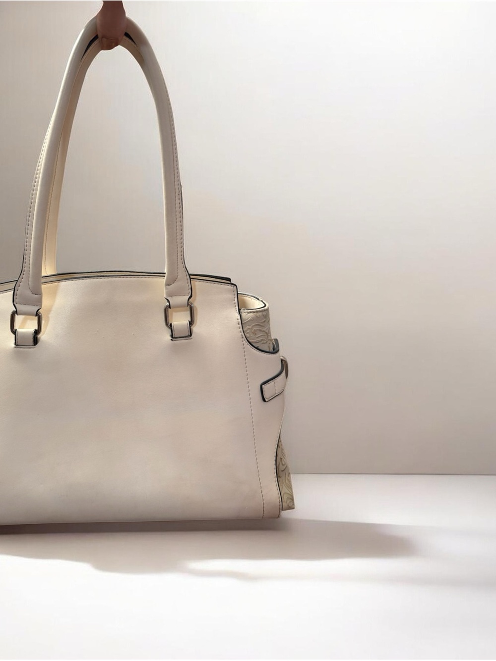 London Fog cream satchel shoulder handbag - Picture 1 of 9